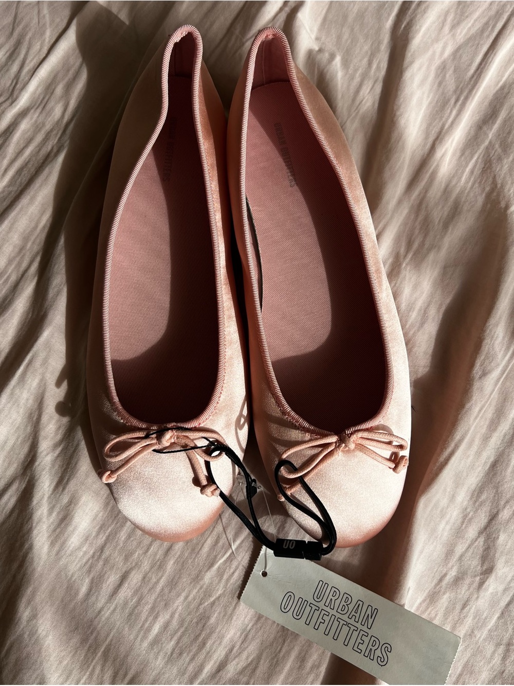 Urban Outfitters Blush Pink Ballet Flats with Bow - Picture 9 of 9